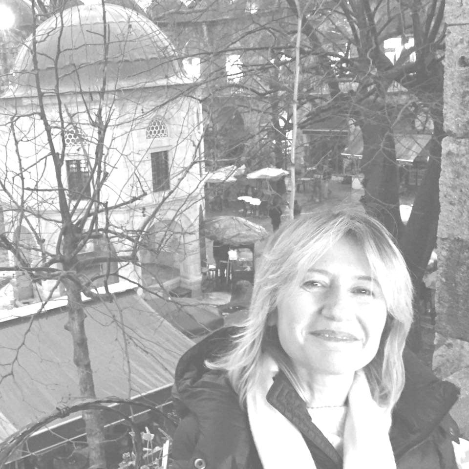 Özbek dili ve edebiyatına gönül veren Prof. Dr. Fatma Açık ile dil ve edebiyat üzerine bir söyleşi